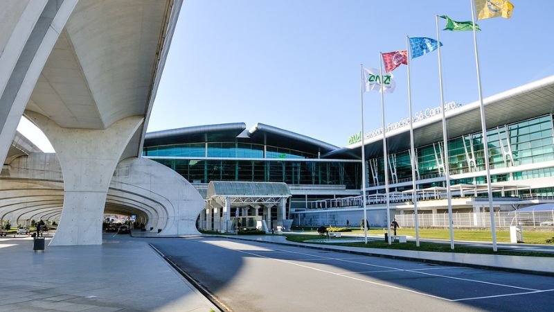 British Airways OPO Terminal – Francisco Sa Carneiro Airport