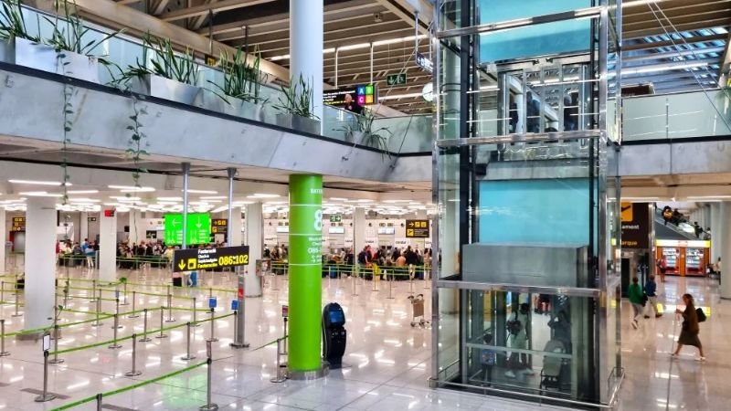 British Airways PVK Terminal – Aktion International Airport