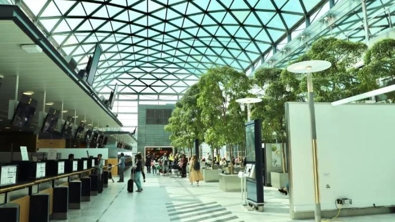 British Airways QSR Terminal – Salerno Costa d’Amalfi Airport