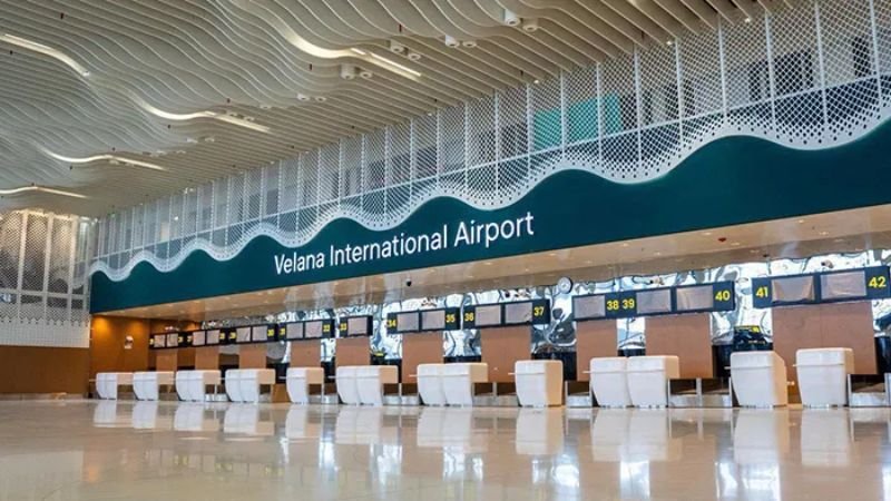 Chongqing Airlines MLE Terminal