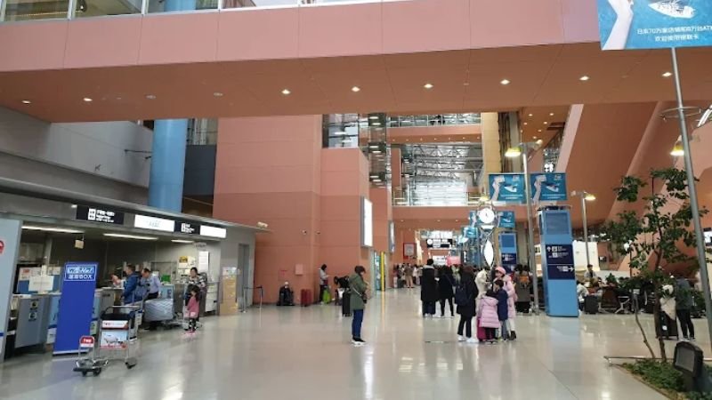 Shanghai Airlines KIX Terminal