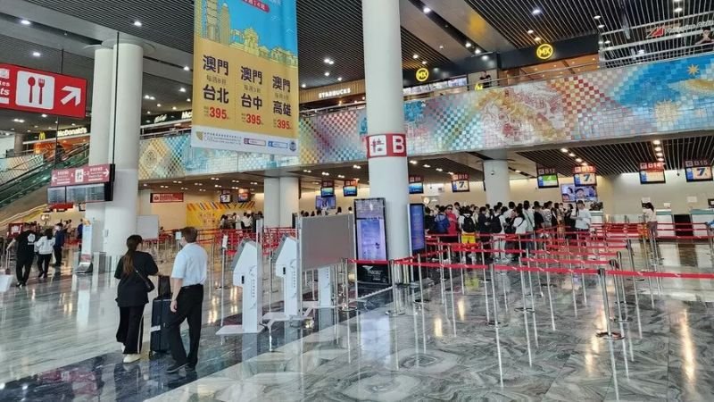 Shanghai Airlines MFM Terminal – Macau International Airport
