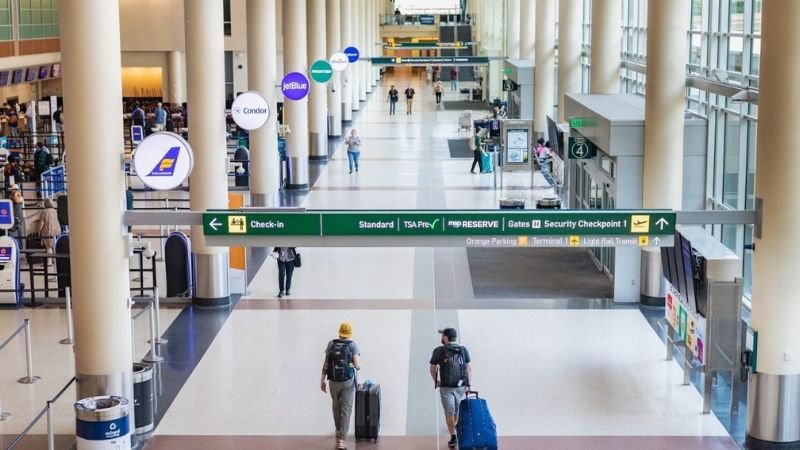 Spirit Airlines Minneapolis Saint Paul Terminal -MSP International Airport