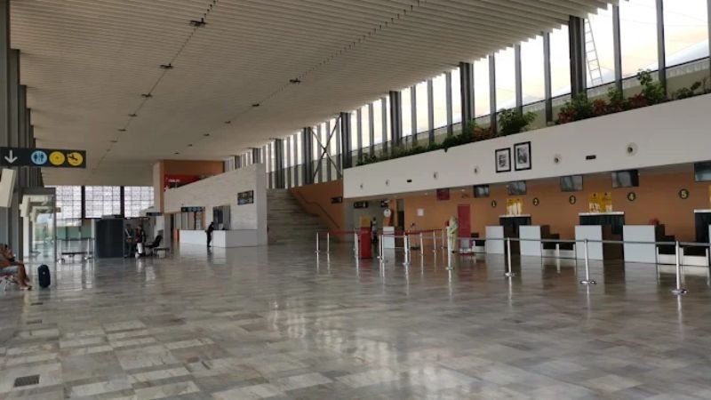 Binter Canarias Airlines GLN Terminal