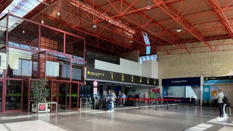 Binter Canarias Airlines PXO Terminal