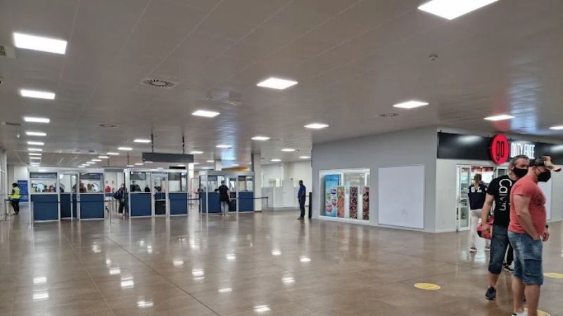Binter Canarias Airlines SID Terminal