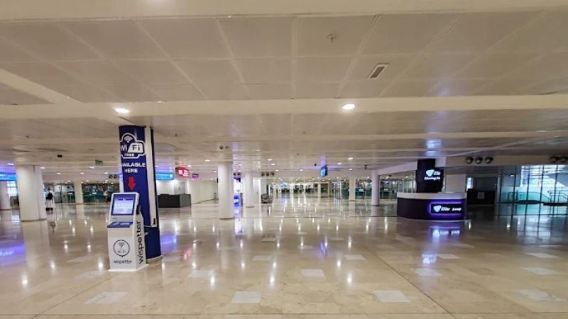 Ikar Airlines AYT Terminal