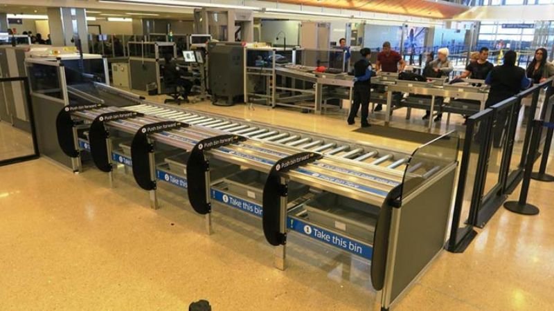 United Airlines LAX Terminal