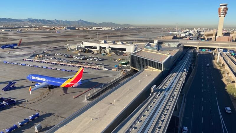 United Airlines PHX Terminal – Phoenix Sky Harbor International Airport
